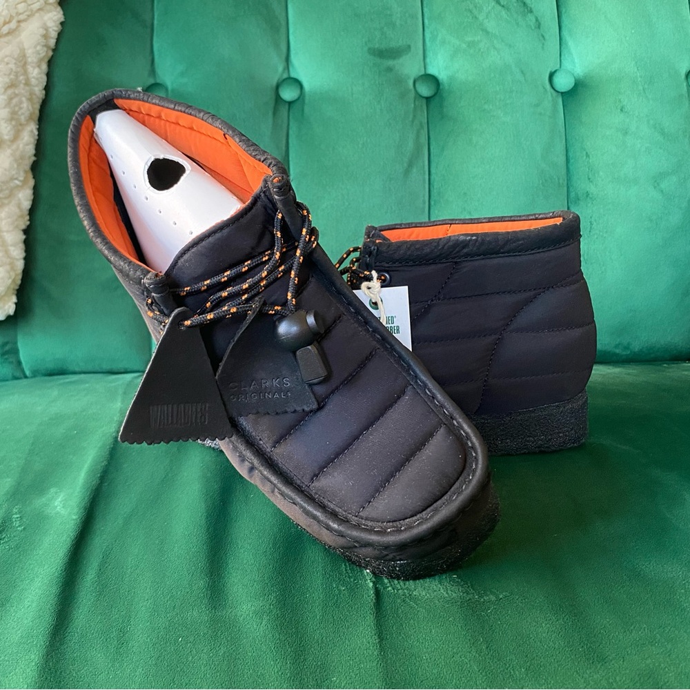 NEW IN BOX $170 Clarks Wallabee Black Quilted Boots